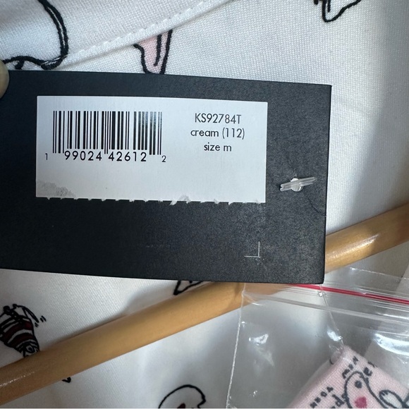 Kate Spade Long Sleeve PJ Set Dog Print Cream Sz M NWT - Picture 10 of 16